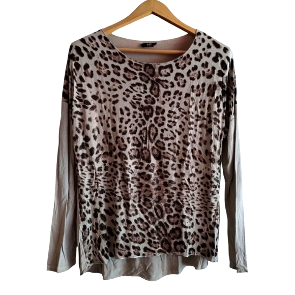 NT Womens XL Animal Print Knit Shirt Roll Tab Long Sleeve Gold Metallic